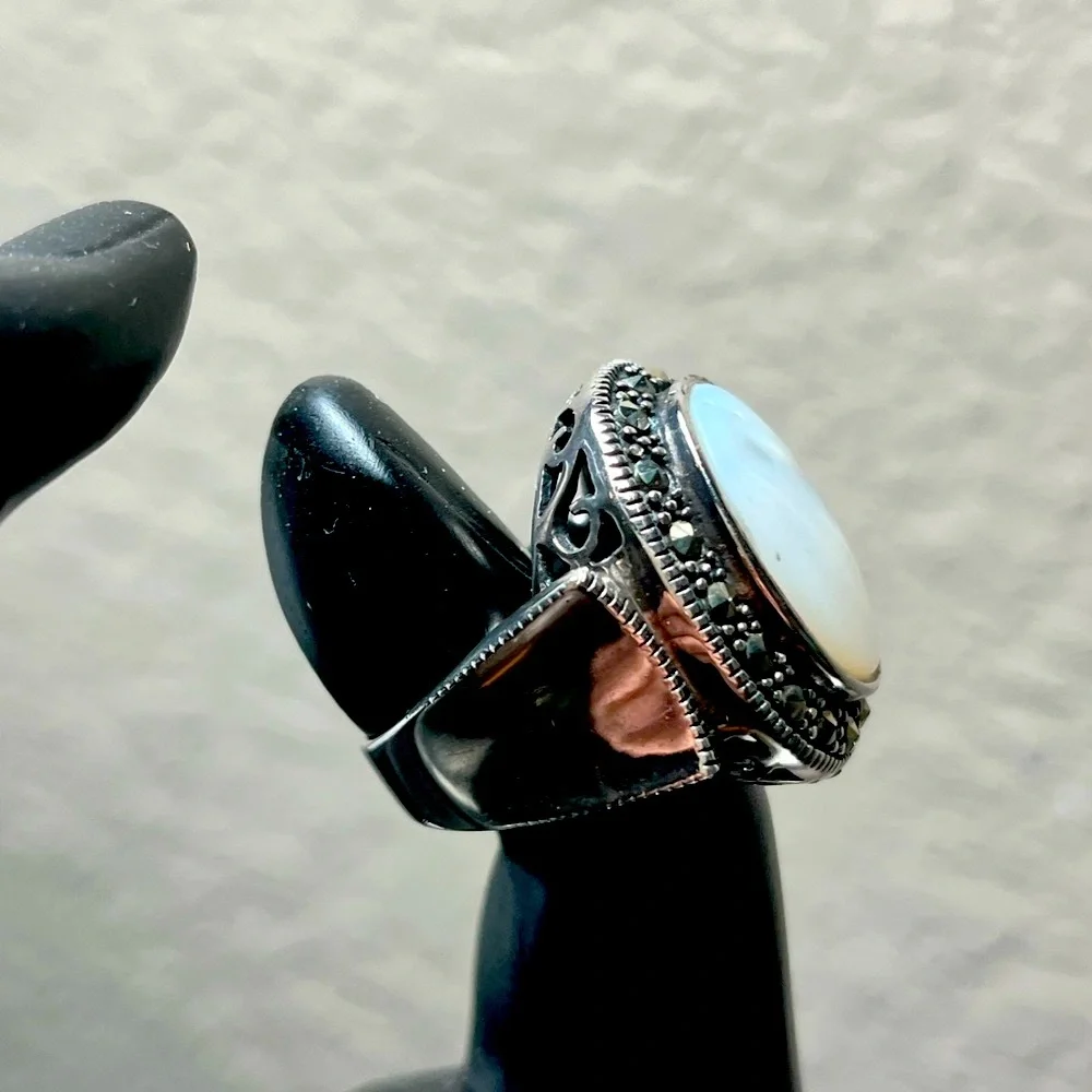 Stunning Vintage Solid 925 Sterling Silver Mother of Pearl Ring - Picture 3 of 6